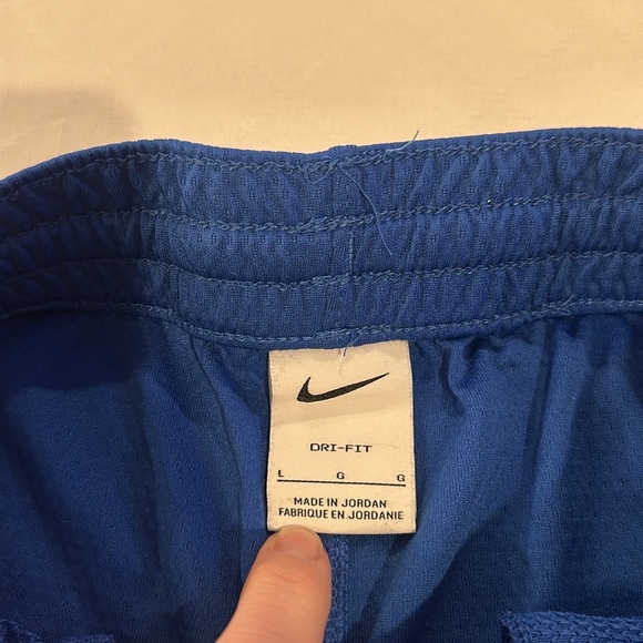 Nike boys blue soccer basketball Athletic Shorts large‎ - Picture 3 of 4